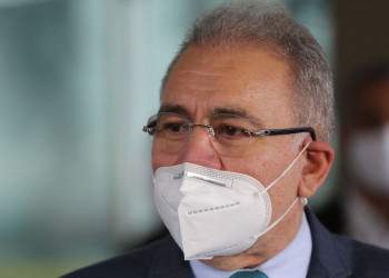 Ministro da Saúde, Marcelo Queiroga, nega orientação de Bolsonaro para uso da cloroquina